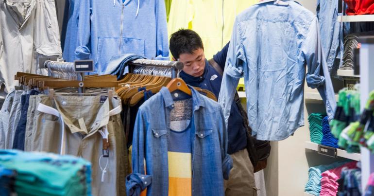 American Eagle Outfitters' profit outlook disappoints, shares slip