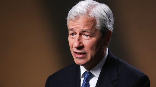 Trump hits back at Jamie Dimon, says JP Morgan CEO doesn't have the 'smarts' to run for president