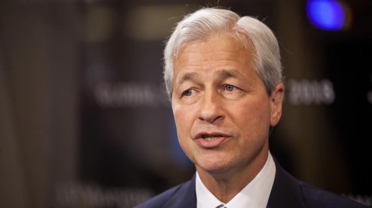 Key Words: Jamie Dimon walks back Trump criticism, gives him ‘some credit’ for strong economy