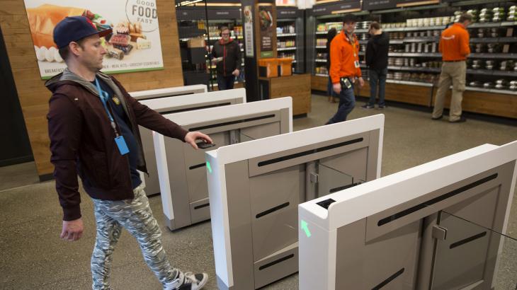 Amazon reportedly aims to open 3,000 cashierless stores by 2021