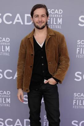 Get to Know Michael Angarano, the Charming Actor Playing Jack's Brother on This Is Us