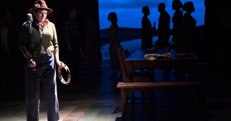 Review: ‘Girl From the North Country’ Sets the Darkness Aglow