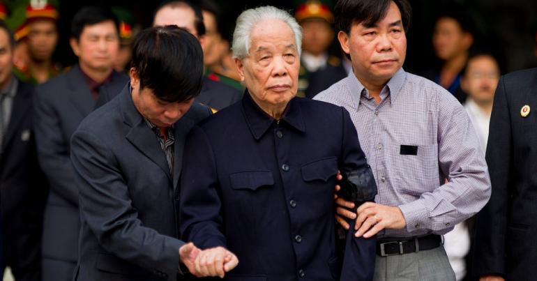 Do Muoi, Vietnam’s Leader in Economic Transition, Dies at 101