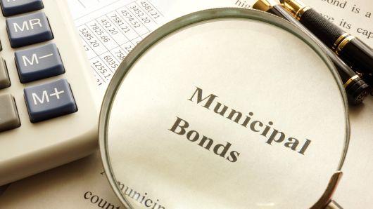 Among bonds, munis actually look good despite annual autumn slump