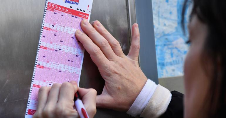 Here's the tax bite on $1.6 billion Mega Millions and $620 million Powerball jackpots