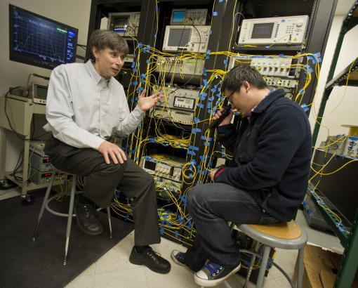 UTA researcher developing chip-scale system for quantum communications