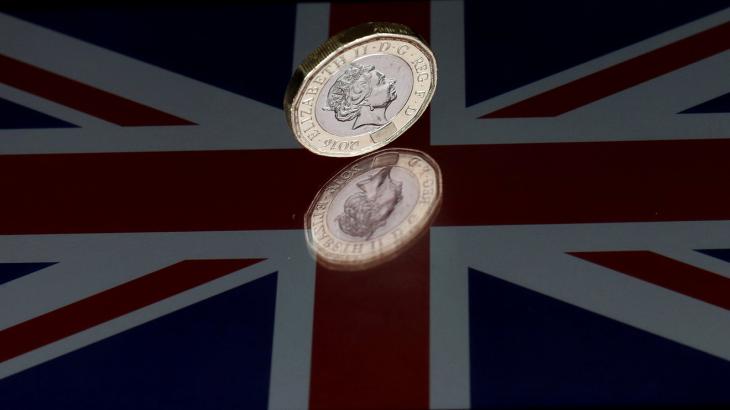 Currencies: Brexit deal talk sends pound climbing against dollar