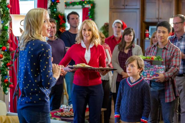 If You Love Hallmark Holiday Movies, You'll Be Obsessed With This Hilarious Podcast
