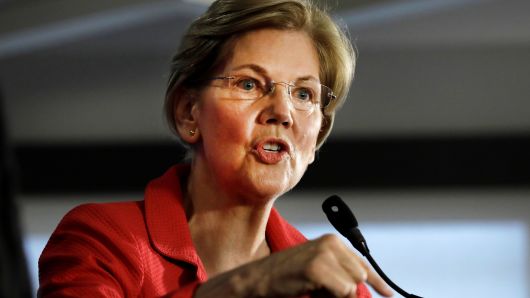 Elizabeth Warren says the Fed is making the same mistakes as before the crisis: 'Deeply worrisome'