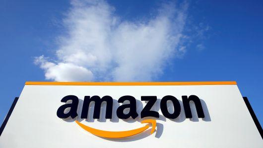Former Amazon recruiters share insider tips on how to land a job there