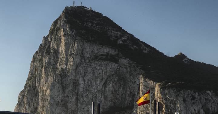 Sánchez enfatiza su disposición a vetar el Brexit a menos de tres días de la cumbre europea