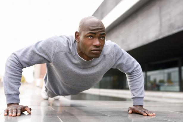 Men who can do 40 pushups have lower risk of heart problems: study