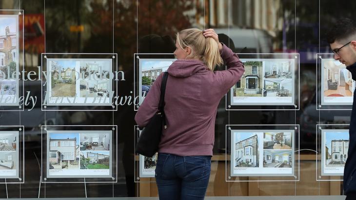 Economic Report: Mortgage rates fall to one-year low, setting the stage for a sunny spring selling season