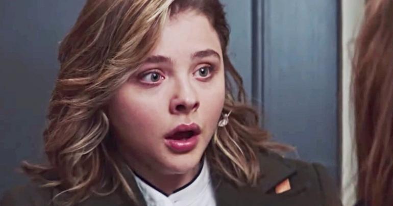 Greta Review: Chloe Moretz & Isabelle Huppert Can't Save This Bad Thriller