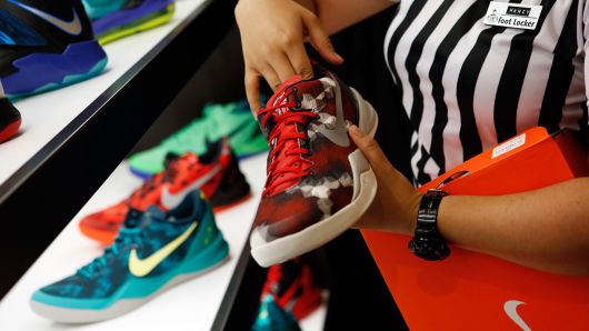Foot Locker rallies nearly 6% after same-store sales and profit crush estimates