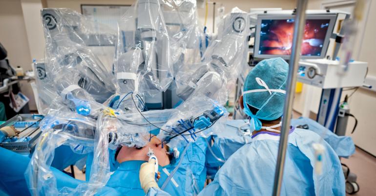 Cancer Patients Are Getting Robotic Surgery. There’s No Evidence It’s Better.