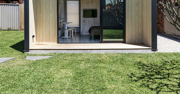 Yardstix delivers modern, compact, Passivehaus 'backyard architecture' (Video)