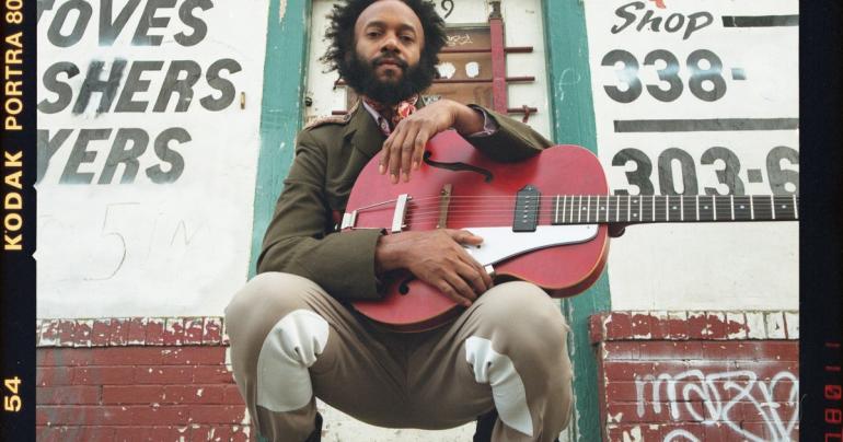 La increíble historia de Fantastic Negrito: de vender droga en la calle y haber quedado postrado a ganar dos Premios Grammy