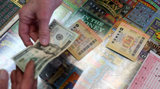 Powerball jackpot jumps to $625 million. Here's the tax bite if you win