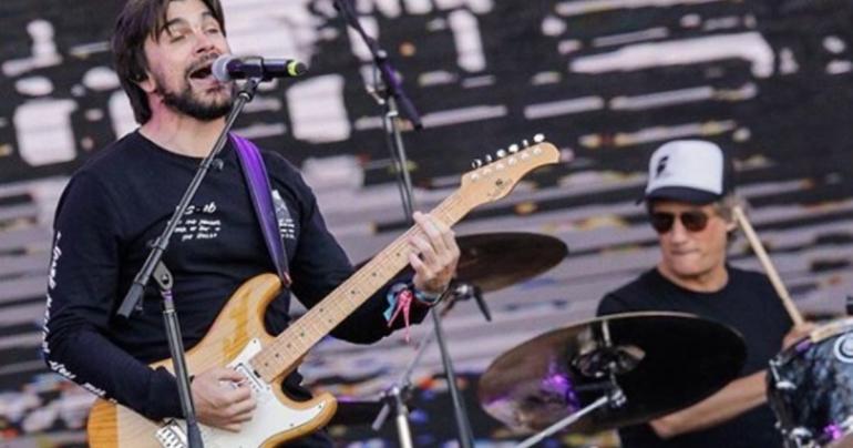 Charly Alberti se sumó a Juanes en el Lollapalooza de Chile para tocar un clásico de Soda Stereo