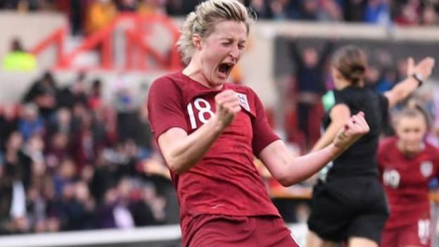 England women 2-1 Spain women: Ellen White and Beth Mead lead Lionesses to win