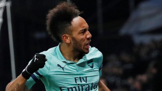 Watford 0-1 Arsenal: Pierre-Emerick Aubameyang pounces on Ben Foster howler