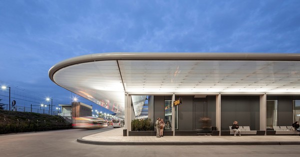 Bus stations don't have to be second-rate, as this one in Tilburg demonstrates.