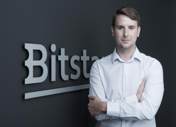 Bitstamp Hires Ex-Coinbase Trading Head to Court Wall Street Money