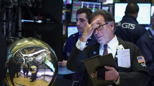 Stock market on edge as traders wait to see if Trump hikes tariffs