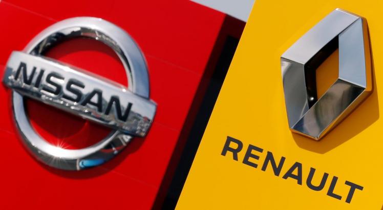 Nissan wants Renault to reduce stake to revive Renault-FCA deal talks: WSJ