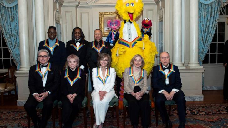 Big Bird, Ronstadt, Sally Field celebrated at Kennedy Center