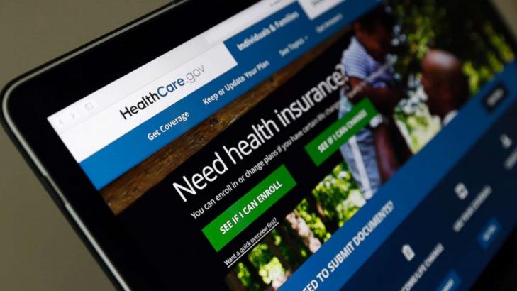 Appeals court rules against individual mandate, but throws lifeline to Obamacare