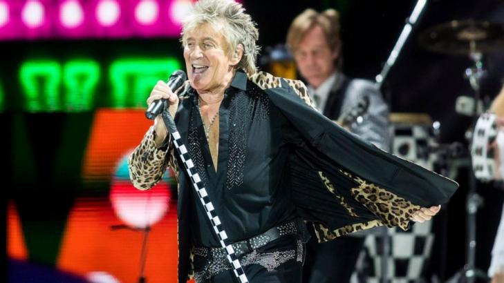 Rod Stewart, son, accused of battery in New Year's Eve fight