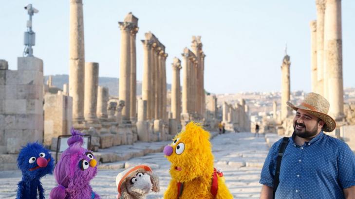 'Sesame Street' comforts children displaced by Syrian war