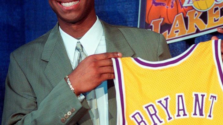 AP source: Ex-NBA star Kobe Bryant dies in helicopter crash