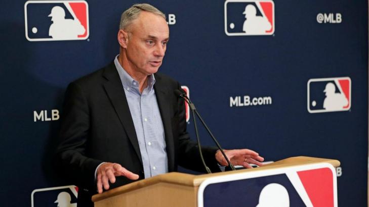 Manfred concerned with team/media roles of Martinez, Mendoza