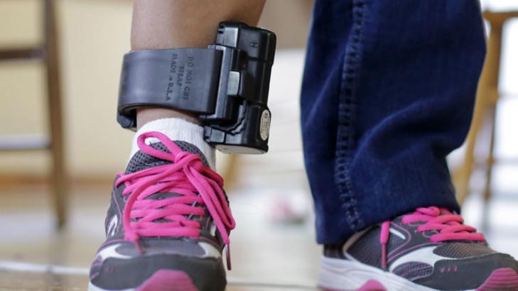 Kentucky judges order coronavirus patients, others to wear GPS ankle monitors for refusing to stay home