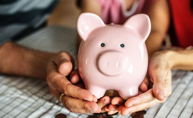 Two Sisters In UP Donate Rs 10,000 To COVID Funds From Piggy Bank Savings
