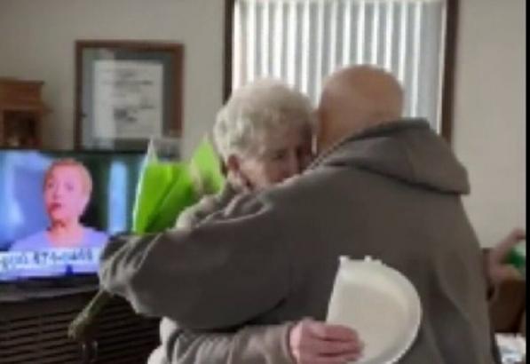 Husband surprises wife on 84th birthday after leaving Minnesota nursing home in COVID-19 lockdown