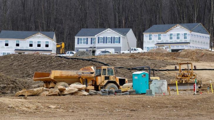 Homebuilders climb even as housing outlook remains cloudy