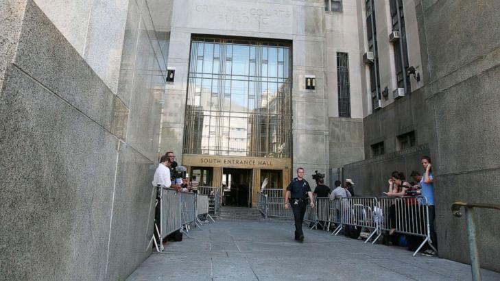 Federal judge rules ICE can no longer operate in and around New York courthouses