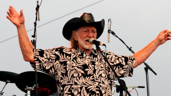 Willie Nelson's July Fourth picnic is virtual in virus era