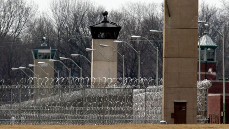 US carries out the 1st federal execution in nearly 2 decades