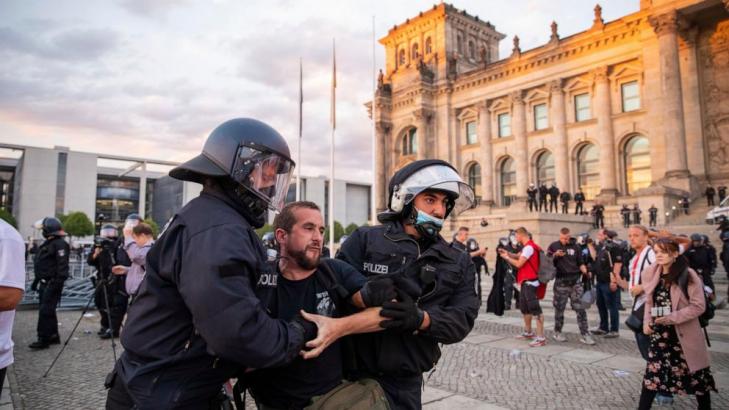 German leaders condemn far-right attempt to storm Reichstag