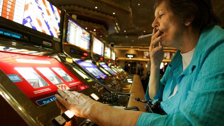 MGM Resorts adopts smoke-free policy for Vegas Strip casino