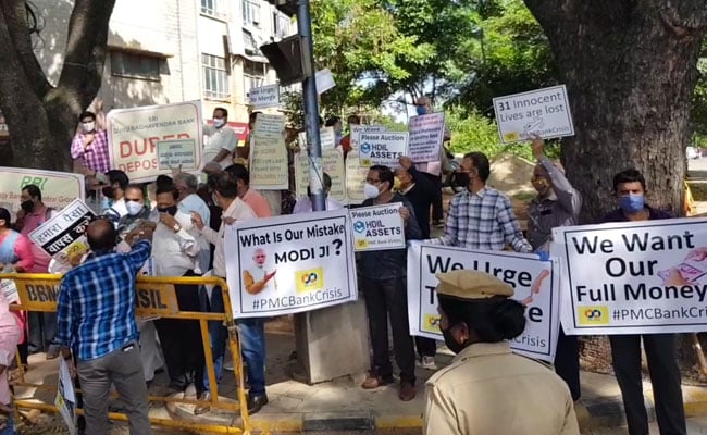 Beleaguered Banks' Depositors Protest "Inaction" At Bengaluru RBI Office
