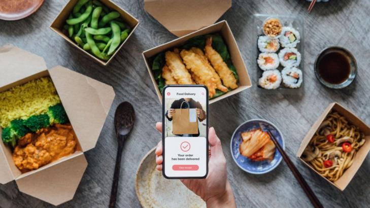 The Best Credit Cards for Food Delivery Apps