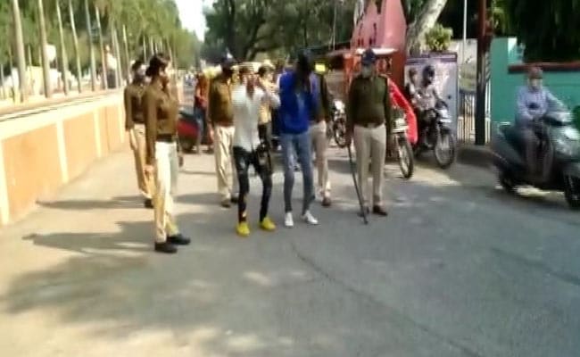 Cops Make Men Do Sit-Ups For Allegedly Harassing Women. Video