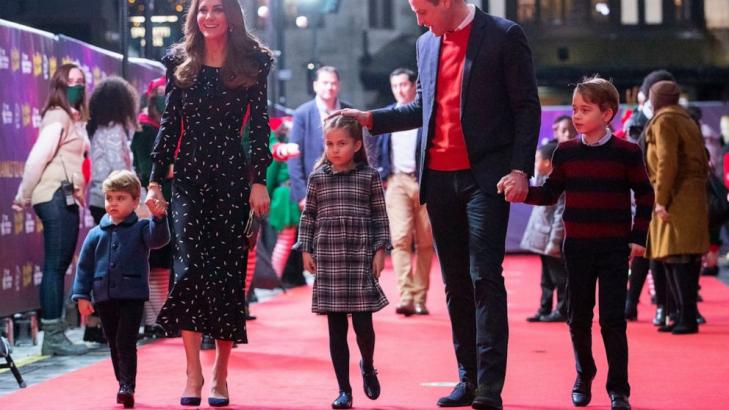 Prince William thanks pandemic workers at Christmas show