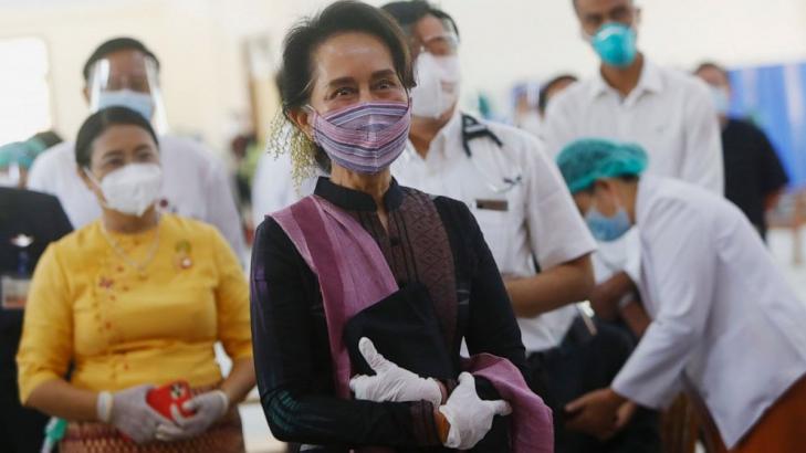 Myanmar health workers receive first COVID-19 vaccinations
